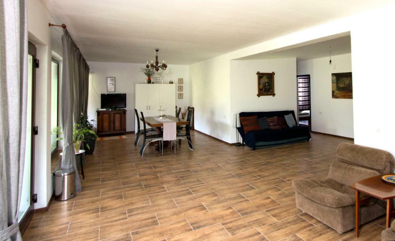 Vila La Livada Greci Exteriér fotografie